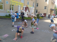 Конкурс рисунков на асфальте «Детство: я и ты»