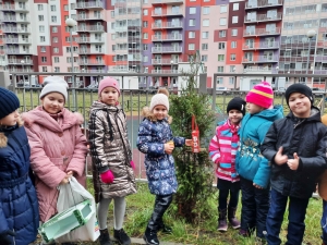 Подари кормушку птице